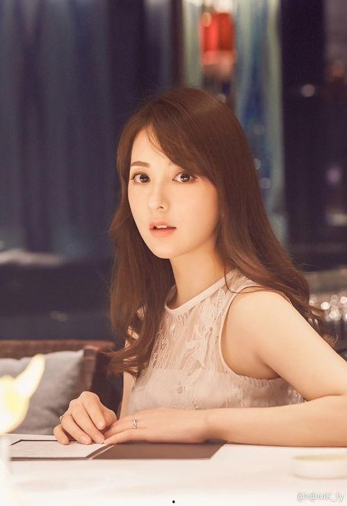 网红小模方媛,从网红到时尚偶像的蜕变之路